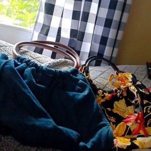 Two retro hobo shoulder bags